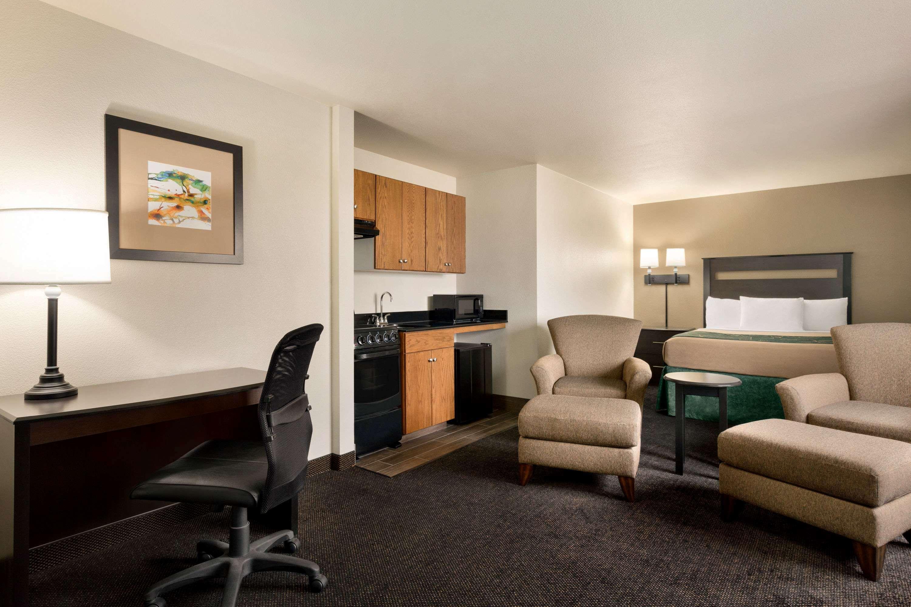 Baymont By Wyndham Glendive Hotell Eksteriør bilde
