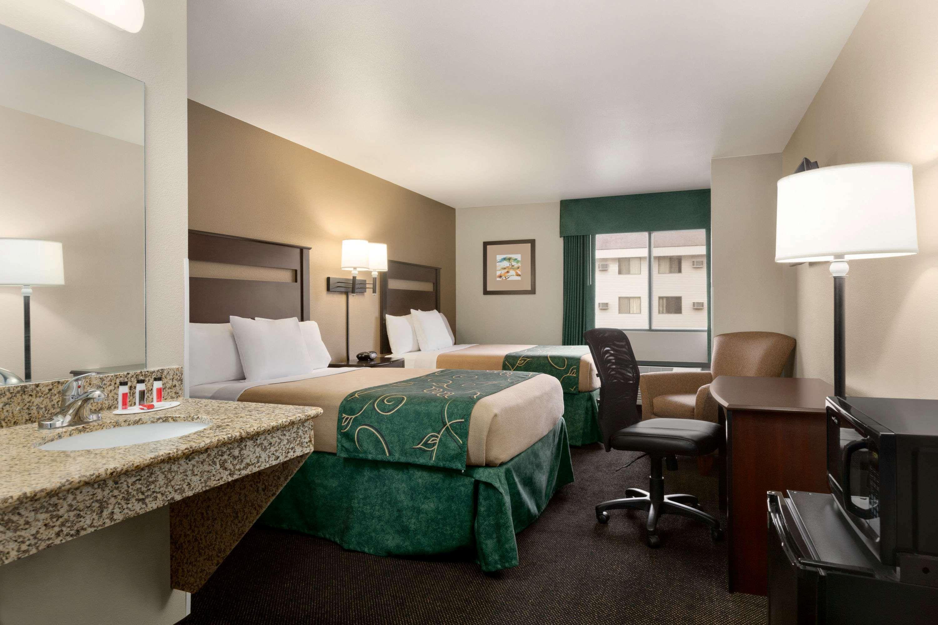 Baymont By Wyndham Glendive Hotell Eksteriør bilde